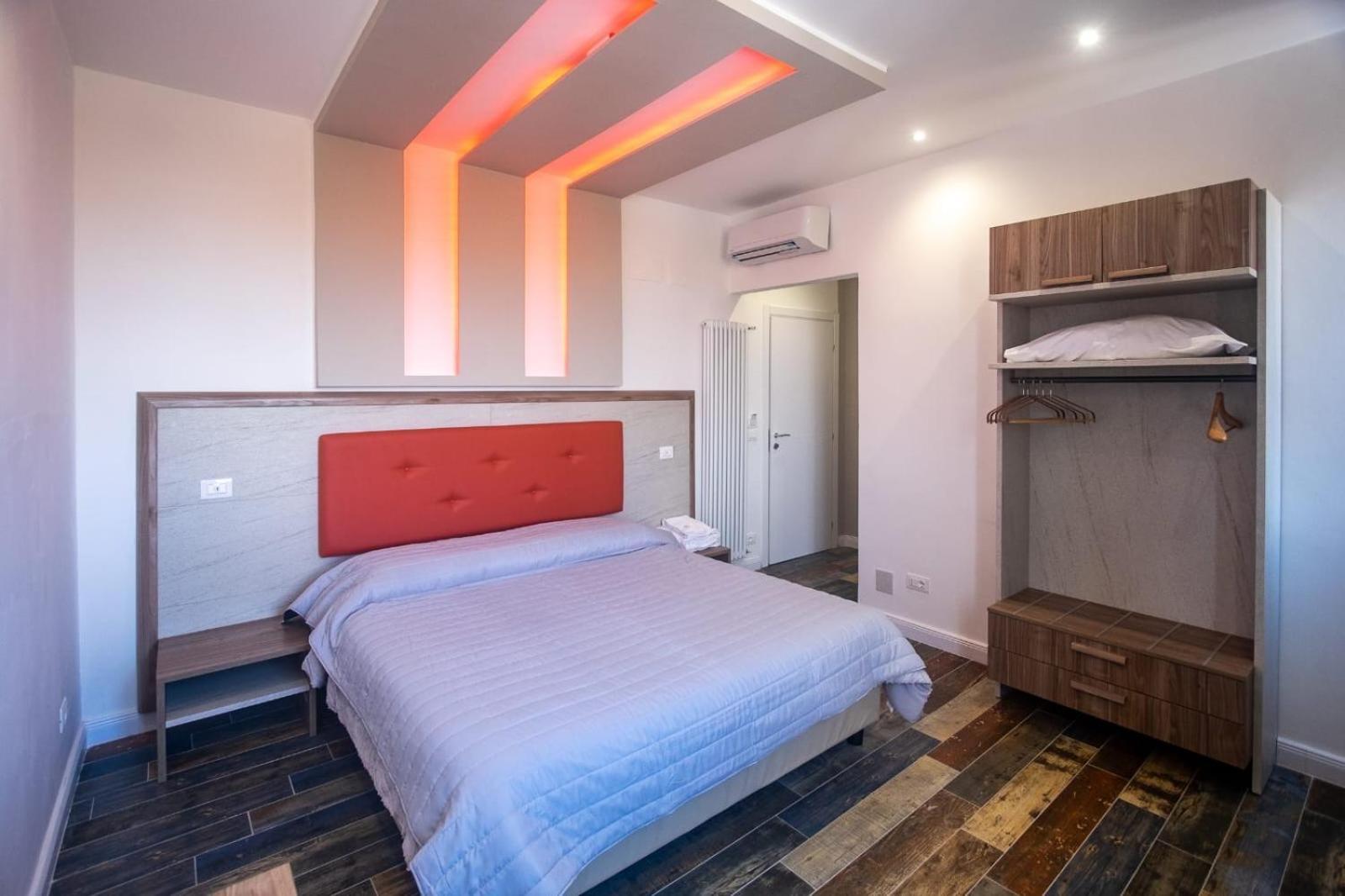 Ricci 16 - Suite & Rooms Livorno Exterior foto